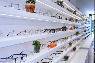 West Optiek
