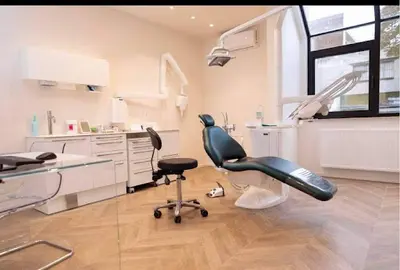 Dr Anderlecht Smile Clinic