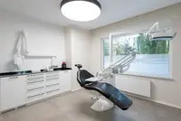 Dr Cabinet Seny