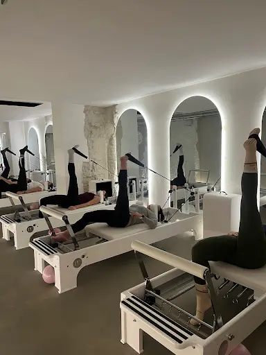 Kyo Center X The Cave - Centre de Kinésithérapie & Studio de Reformer Pilates et Yoga