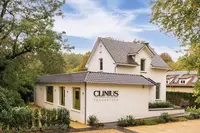 Dr Clinius