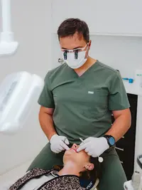 Dr Tandarts Robert Bratucu