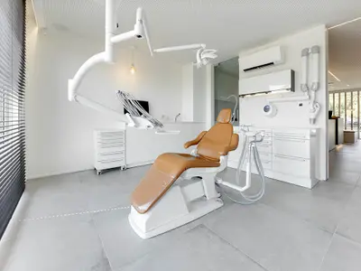 Clinidenta