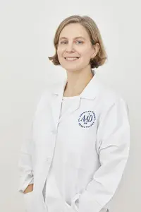 Dr Claire Debusscher - Dermatologue À Bruxelles