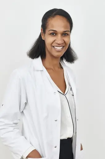 Dr Nathalie Sène - Dermatologue À Bruxelles