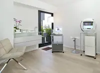 Dr Nadine Pomarède Dermatologue Ixelles