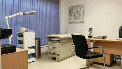 Dr Benzerroug Abdelhamid | Médecin Généraliste