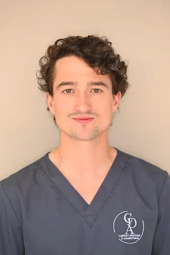 Dr Simon Deffrennes