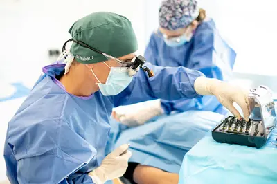 Dr Romain Boucaut - Implantologie Dentaire - Chirurgien Dentiste - Esthétique