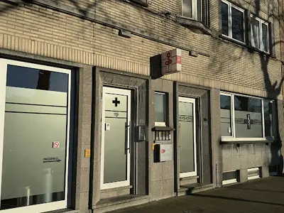 Dr Huisartsenpraktijk Elyzeese Velden