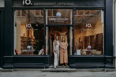 Opticien iO. independent Opticians - Charlotte & Sarah