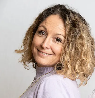 Julie Dendal Kinésithérapeute Cervico-maxillo-facial