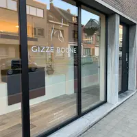 Kinesist Gizze Boone