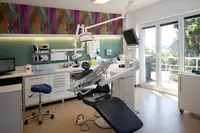 Dr Dontia