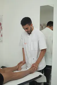 Ab Therapy Scrl - Kinésithérapeute À Koekelberg