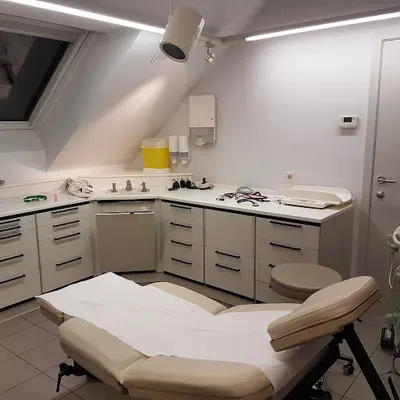Dr Michaël Deruyver