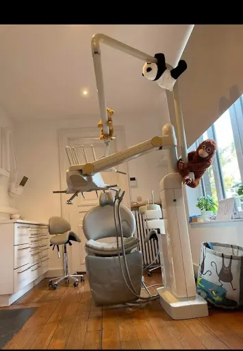Dr Pediadent - Dentiste Anissa Boujjia