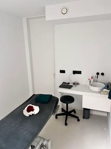 Kinesitherapeut July Verplancke - Bekkenbodemtherapie en Neurologische Revalidatie