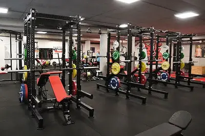 Kinésithérapeute/physiotherapist Andrew Annear - Dh Transformation Centre Tervuren