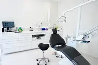 Dr Justine Vivier Dentiste