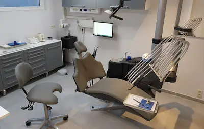 Dr Cabinet Dentaire Adriaenssen - de Knop