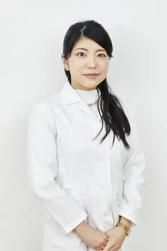 Dr Makiko Miyamoto - Dermatologue À Uccle