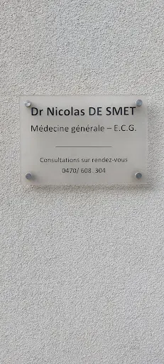 Dr Nicolas de Smet