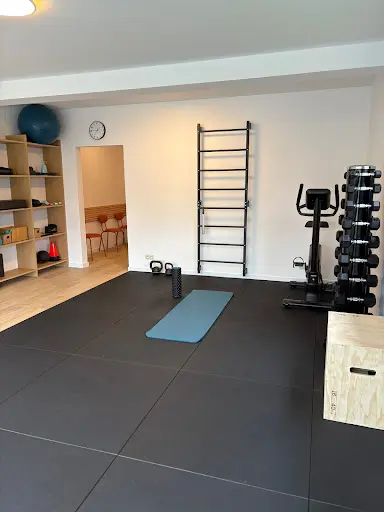 Lena Buttner - Kinésithérapeute - Cabinet & Domicile - Wezembeek-oppem