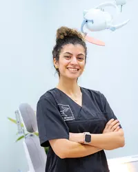 Dr Nour Moujane | Dentiste | Orthodontie Enfants et Adultes
